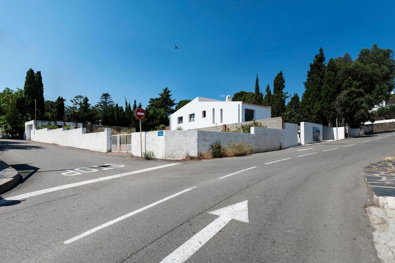 "Cozy" Y Con Terraza En El Centro De Cadaques Apartment Exterior photo